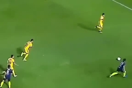 ⚽ زیباترین پاسکاری‌ ها و حرکات تاکتیکی خیره‌ کننده تاریخ فوتبال