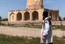 به افتخار زنده کننده زبان پارسی و قهرمان ایران بکوبید لایکو❤️