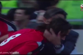 سوپر گل علی کریمی به استقلال در دربی تهران سال ۱۳۸۰ با گزارش عادل فردوسی‌پور که با یک قیچی‌برگردان زیبا در دقایق پایانی خط دفاع آبی‌ها را فرو ریخت