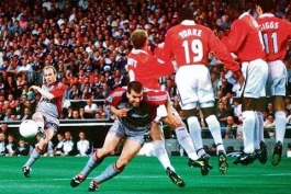 گل ماریو باسلر مقابل منچستر فینال لیگ قهرمانان- 1999