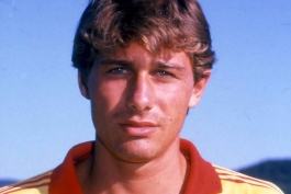 آنتونیو کونته سرمربی کنونی یوونتوس (در تیم لچه) - Antonio Conte