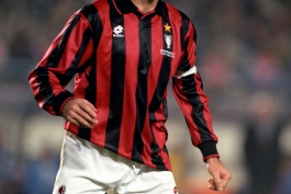 فرانکو بارسی - حضور در میلان: 1997-1977 (719 بازی) - Franco Baresi