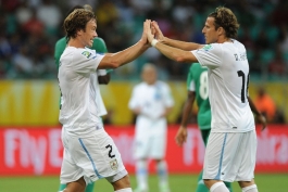 جام کنفدراسیون ها؛ اروگوئه 2 - 1 نیجریه؛ (گزارش تصویری)