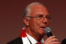 بکن باوئر: هوینس حمایت کامل بایرن را پشت خود دارد