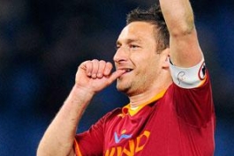 ملاقات توتی با خانواده پیولا