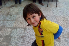 عکس بچگی های مسی:))))خداییش خیلی شبیهشه نه؟