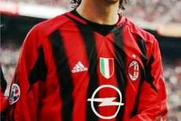 *الساندرو نستا*