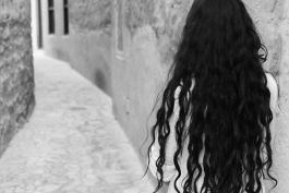 عسل موی تو چسپیده به دستم چه کنم؟