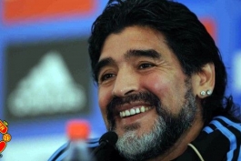 مارادونا رسما طرفدار یونایتد شد