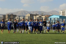 گزارش تمرین استقلال؛ تاخیر فخرالدینی و بازگشت دوباره کرار و کریمی به تمرینات تیمی آبی پوشان
