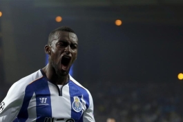 مارتینز و کاوانی در لیست خرید لیورپول