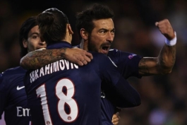 نیم نگاه لیورپول به پاریس 