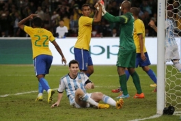 دانلود کلیپ تقابل مسی مقابل برزیل