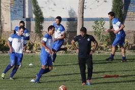 همدانی: مطمئن باشید استقلال قهرمان لیگ می‌شود
