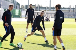 بارسلونا - لالیگا - La Liga - FC Barcelona - Marc Andre Terstegen - Gerard Deulofeu - Gerard Pique - Sergi Roberto - Sergio Busquets