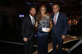 بارسلونا - لالیگا - Josep Maria Bartomeu - Lionel Messi -  Lieke Martens