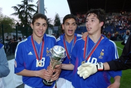 بنزما.نصری.بن عرفا -10 سال پیش-قرار بود آینده فوتبال فرانسه باشند.