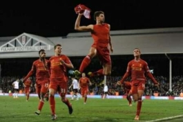 انسان،استیون جرارد در اوج اسمان:بهترین عکس لیگ برتر گذشته انتخاب شد/ببینید