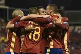 تیم ملی اسپانیا- لاروخا