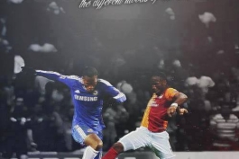  یک سطر در مورد عکس؟ "King Against The King"