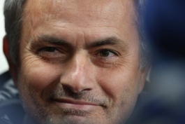 به دنبال لبخند ناب تو هستم