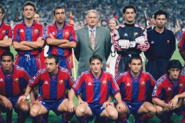 تیم بارسلونای گواردیولا -  مورینیو 