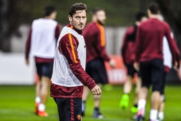 آاس رم-لیون-لوشامپیونه-لیگ اروپا