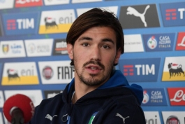 رومانیولی: ما جوانان ایتالیایی، بازیکنان بدی نیستیم؛ پروژه میلان جواب داده است