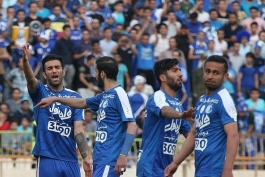 امیرابادی: به بازیکنانی کنارگذاشته شده، تقدیرنامه بدهید