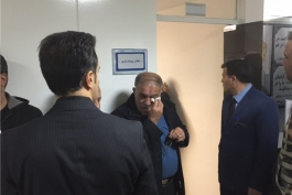 تجمع هواداران استقلال در بیمارستان ایرانمهر