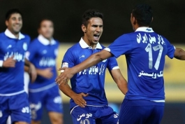 دیدار استقلال-سیاه جامگان فردا برگزار می شود؛ آبی پوشان به اردوی پیش از بازی رفتند!