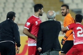 ادامه حواشی مکانی؛ درگیری وی با تصویر بردار!