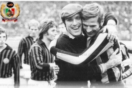 شادی فاکتی و لیدو ویری پس از غلبه بر میلان - سال 1974