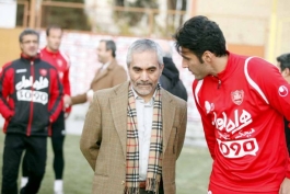 بازیکنان پرسپولیس به دیدار طاهری رفتند