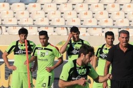 بیک‌زاده دوباره مصدوم شد