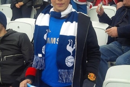 تکلیف این هوادار با خودش هم معلوم نیست !