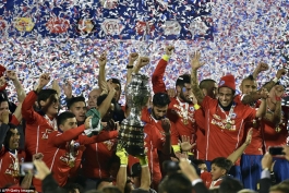 تصاویر جشن قهرمانی شیلی در کوپا 2015