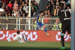 بازیکن گسترش فولاد-گسترش فولاد-استقلال-لیگ برتر-هافبک گسترش فولاد