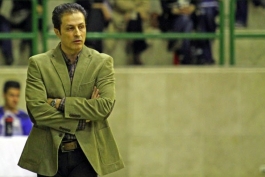 سرمربی تیم بسکتبال دانشگاه آزاد: میزبانی در تهران معنی ندارد