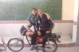 چه دبیرستانی؟؟؟؟؟؟؟؟