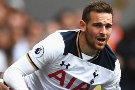 اریکسن:یانسن بازیکنی فوق العاده برای بازی در لیگ برتر انگلیس است