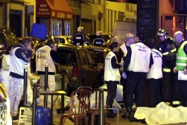 خبر فوری: تیراندازی و انفجار در نزدیکی استادیوم پاریس