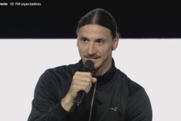 فوری؛ زلاتان از پاسخ دادن در مورد تیم آینده اش طفره رفت!