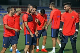بارسلونا تایید کرد که براوو در تمرینات حاضر نخواهد شد