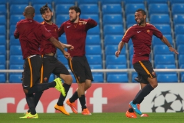 احتمال پیوستن مدافع سابق چلسی به منچستر یونایتد