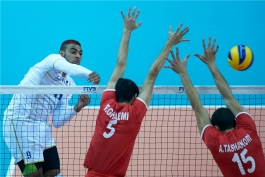 با شکست در ست اول، ایران از صعود به جمع چهار تیم پایانی جهان بازماند