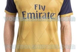 لباس دوم آرسنال در فصل 2016-2015