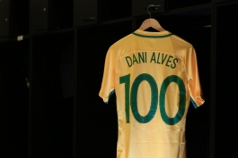 بازی آینده - برزیل - دنی آلوز - صدمین بازی ملی