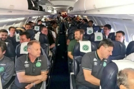 سقوط هواپیما - چاپه کوئنسه - تیمی از لیگ سری A برزیل - کلمبیا