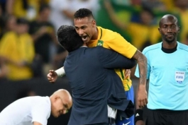 روجریو میکال: فوتبال برزیل نمرده است؛ نیمار پتانسیل فتح جام جهانی را دارد